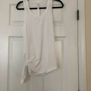 To the point lulu tank top n/w tags